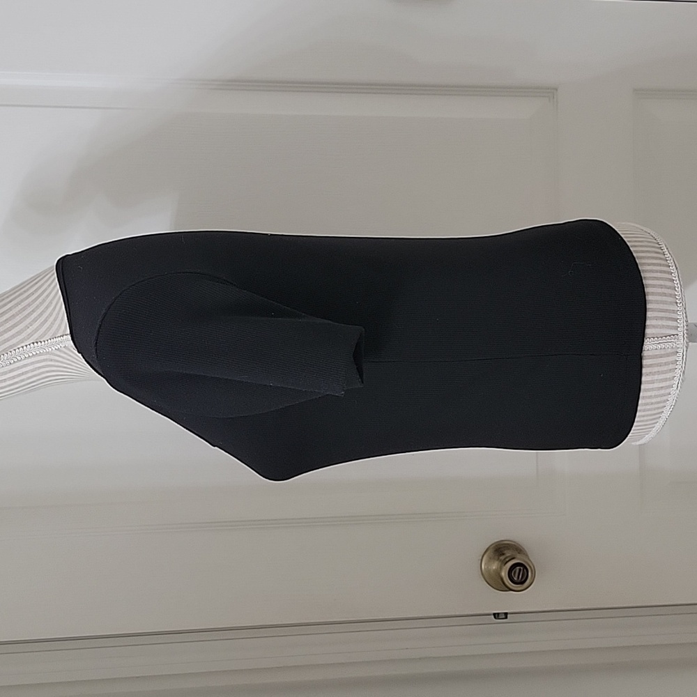Dazy Size L Black, Ribbed, Square Neck Top. - Picture 2 of 9